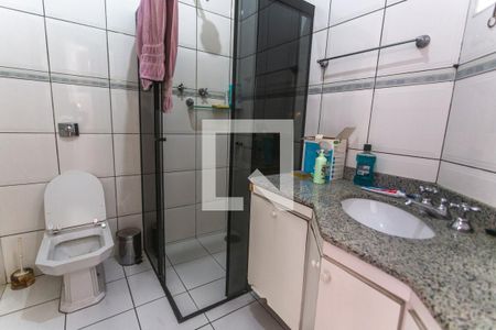 Casa à venda com 293m², 3 quartos e 4 vagasBanheiro de serviço