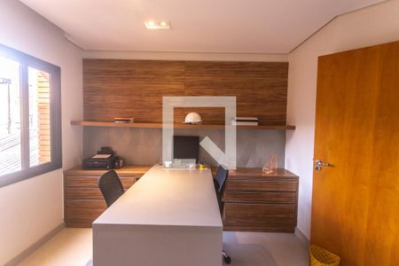 Casa à venda com 293m², 3 quartos e 4 vagasOffice
