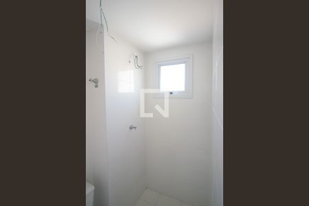 Banheiro de apartamento para alugar com 1 quarto, 24m² em Cidade Satélite Santa Bárbara, São Paulo