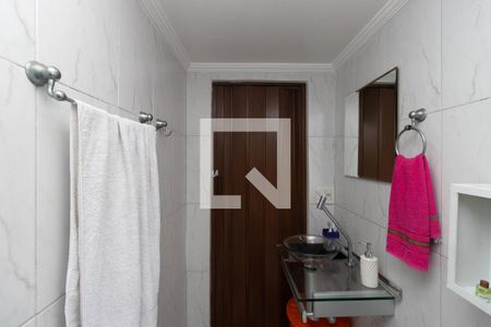 Casa à venda com 142m², 3 quartos e 1 vagaBanheiro - Casa 2