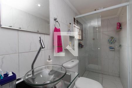 Casa à venda com 142m², 3 quartos e 1 vagaBanheiro - Casa 2