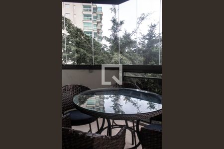 Apartamento para alugar com 221m², 3 quartos e 2 vagas Apartamento para alugar com 221m², 3 quartos e 2 vagasvista da Sacada