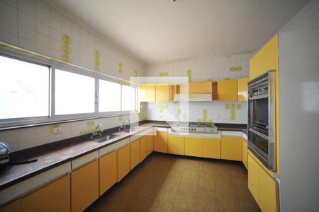 Casa à venda com 240m², 3 quartos e 3 vagasCozinha