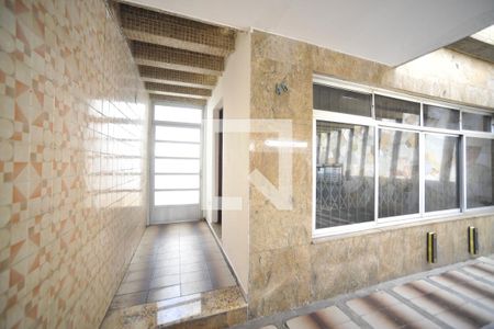 Casa à venda com 240m², 3 quartos e 3 vagasHall de Entrada