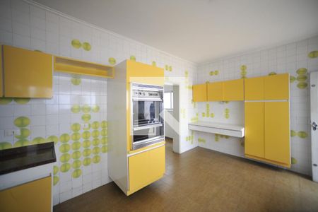 Casa à venda com 240m², 3 quartos e 3 vagasCozinha