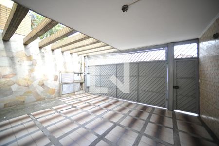 Casa à venda com 240m², 3 quartos e 3 vagasGaragem
