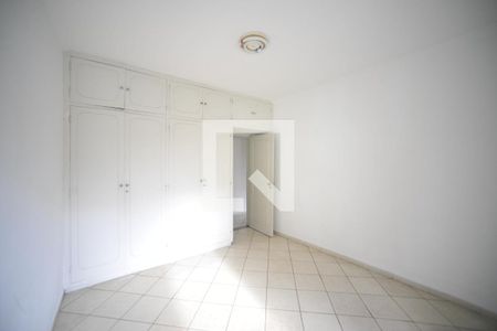 Casa à venda com 240m², 3 quartos e 3 vagasQuarto 2