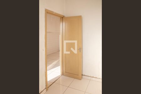 Apartamento para alugar com 80m², 2 quartos e sem vaga Apartamento para alugar com 80m², 2 quartos e sem vagaQuarto de Serviço