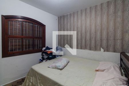 Casa à venda com 180m², 3 quartos e 4 vagas Casa à venda com 180m², 3 quartos e 4 vagasQuarto 3
