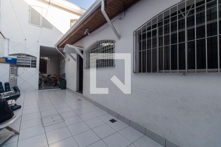 Casa à venda com 180m², 3 quartos e 4 vagas Casa à venda com 180m², 3 quartos e 4 vagasÁrea de serviço e quintal