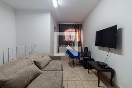 Casa à venda com 180m², 3 quartos e 4 vagas Casa à venda com 180m², 3 quartos e 4 vagasSala - segundo andar
