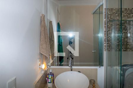 Apartamento à venda com 74m², 3 quartos e 2 vagas Apartamento à venda com 74m², 3 quartos e 2 vagasBanheiro da Suíte