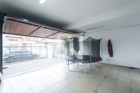 Casa à venda com 333m², 4 quartos e 5 vagas Casa à venda com 333m², 4 quartos e 5 vagasGaragem