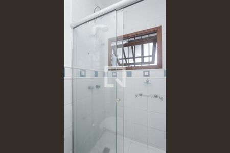 Casa à venda com 333m², 4 quartos e 5 vagas Casa à venda com 333m², 4 quartos e 5 vagasBanheiro social