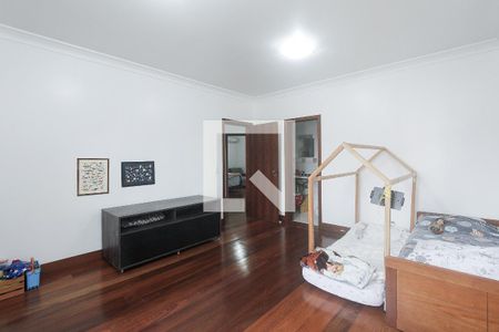 Casa à venda com 333m², 4 quartos e 5 vagas Casa à venda com 333m², 4 quartos e 5 vagasSuite 1