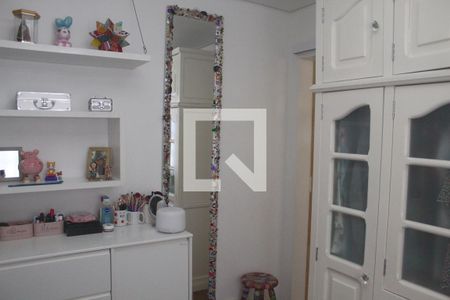 Casa à venda com 280m², 4 quartos e 2 vagasQuarto 2 - Suíte