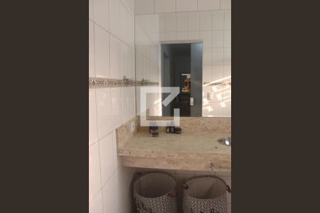 Casa à venda com 280m², 4 quartos e 2 vagasBanheiro da Suíte 3