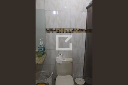 Casa à venda com 280m², 4 quartos e 2 vagasBanheiro da Suíte 1