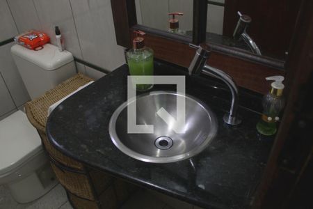 Casa à venda com 280m², 4 quartos e 2 vagasLavabo