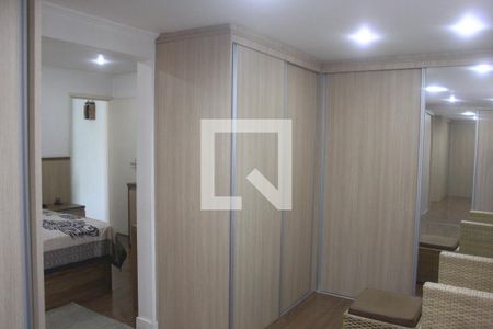 Casa à venda com 280m², 4 quartos e 2 vagasCloset da suíte 3