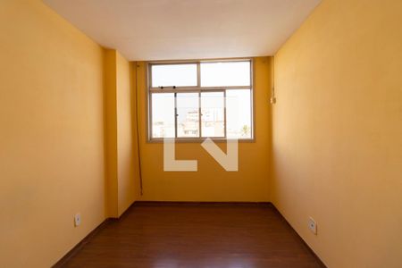 Quarto 1 de apartamento para alugar com 2 quartos, 50m² em Centro, Nilópolis