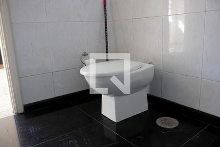 Casa à venda com 350m², 5 quartos e 2 vagasBanheiro