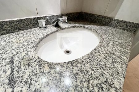 Apartamento à venda com 160m², 4 quartos e 3 vagasBanheiro do Quarto 3