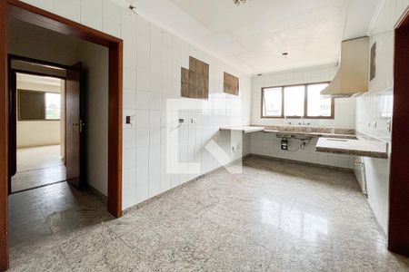 Apartamento à venda com 160m², 4 quartos e 3 vagasCozinha