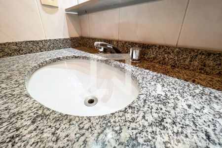 Apartamento à venda com 160m², 4 quartos e 3 vagasBanheiro Social