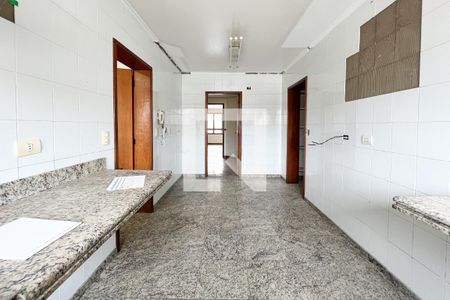 Apartamento à venda com 160m², 4 quartos e 3 vagasCozinha