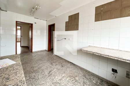 Apartamento à venda com 160m², 4 quartos e 3 vagasCozinha