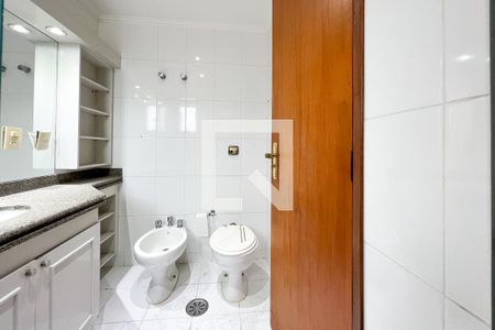 Apartamento à venda com 160m², 4 quartos e 3 vagasBanheiro do Quarto 4