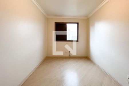 Apartamento à venda com 160m², 4 quartos e 3 vagasQuarto 2