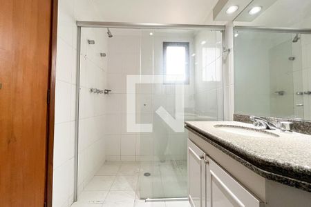 Apartamento à venda com 160m², 4 quartos e 3 vagasBanheiro do Quarto 4