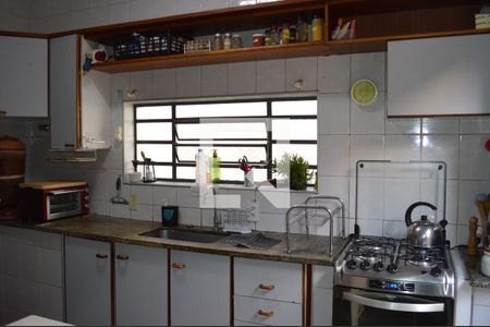 Casa à venda com 258m², 3 quartos e 4 vagasCozinha - Armários