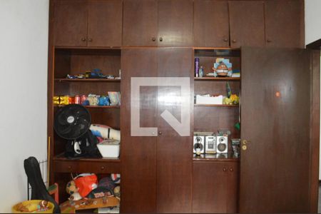 Casa à venda com 258m², 3 quartos e 4 vagasArmário 