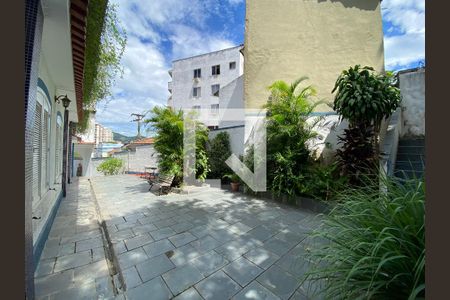 Casa à venda com 300m², 4 quartos e 2 vagas Casa à venda com 300m², 4 quartos e 2 vagasQuintal