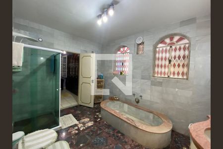 Casa à venda com 300m², 4 quartos e 2 vagas Casa à venda com 300m², 4 quartos e 2 vagasBanheiro do Quarto 3