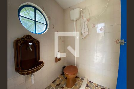 Casa à venda com 300m², 4 quartos e 2 vagas Casa à venda com 300m², 4 quartos e 2 vagasBanheiro do terraço