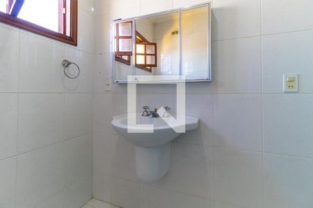 Casa à venda com 289m², 4 quartos e 2 vagasBanheiro da suíte 1