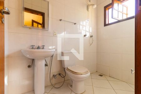 Casa à venda com 289m², 4 quartos e 2 vagasBanheiro da suíte 3