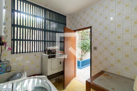 Casa à venda com 223m², 3 quartos e 4 vagas