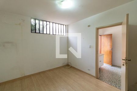 Casa à venda com 223m², 3 quartos e 4 vagas