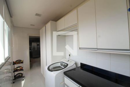 Apartamento à venda com 156m², 3 quartos e 2 vagas Apartamento à venda com 156m², 3 quartos e 2 vagasÁrea de Serviço