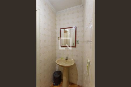 Casa à venda com 250m², 4 quartos e 2 vagas Casa à venda com 250m², 4 quartos e 2 vagasBanheiro 2