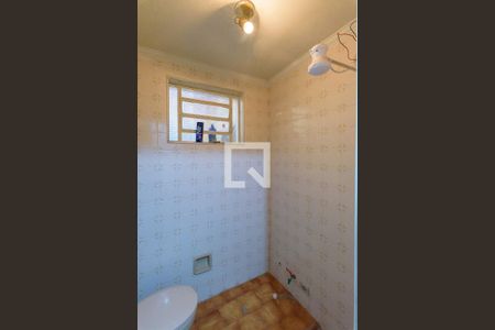 Casa à venda com 250m², 4 quartos e 2 vagas Casa à venda com 250m², 4 quartos e 2 vagasBanheiro 2