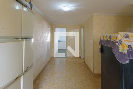 Casa à venda com 250m², 4 quartos e 2 vagas Casa à venda com 250m², 4 quartos e 2 vagasCozinha