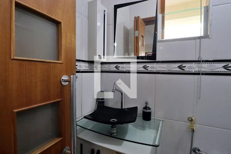 Casa à venda com 196m², 3 quartos e 5 vagasBanheiro Social 2