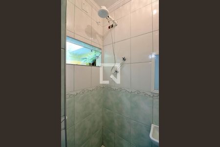 Casa à venda com 196m², 3 quartos e 5 vagasEdícula - Banheiro