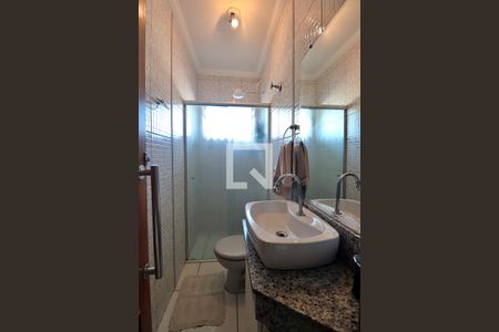 Casa à venda com 196m², 3 quartos e 5 vagasBanheiro Social 1